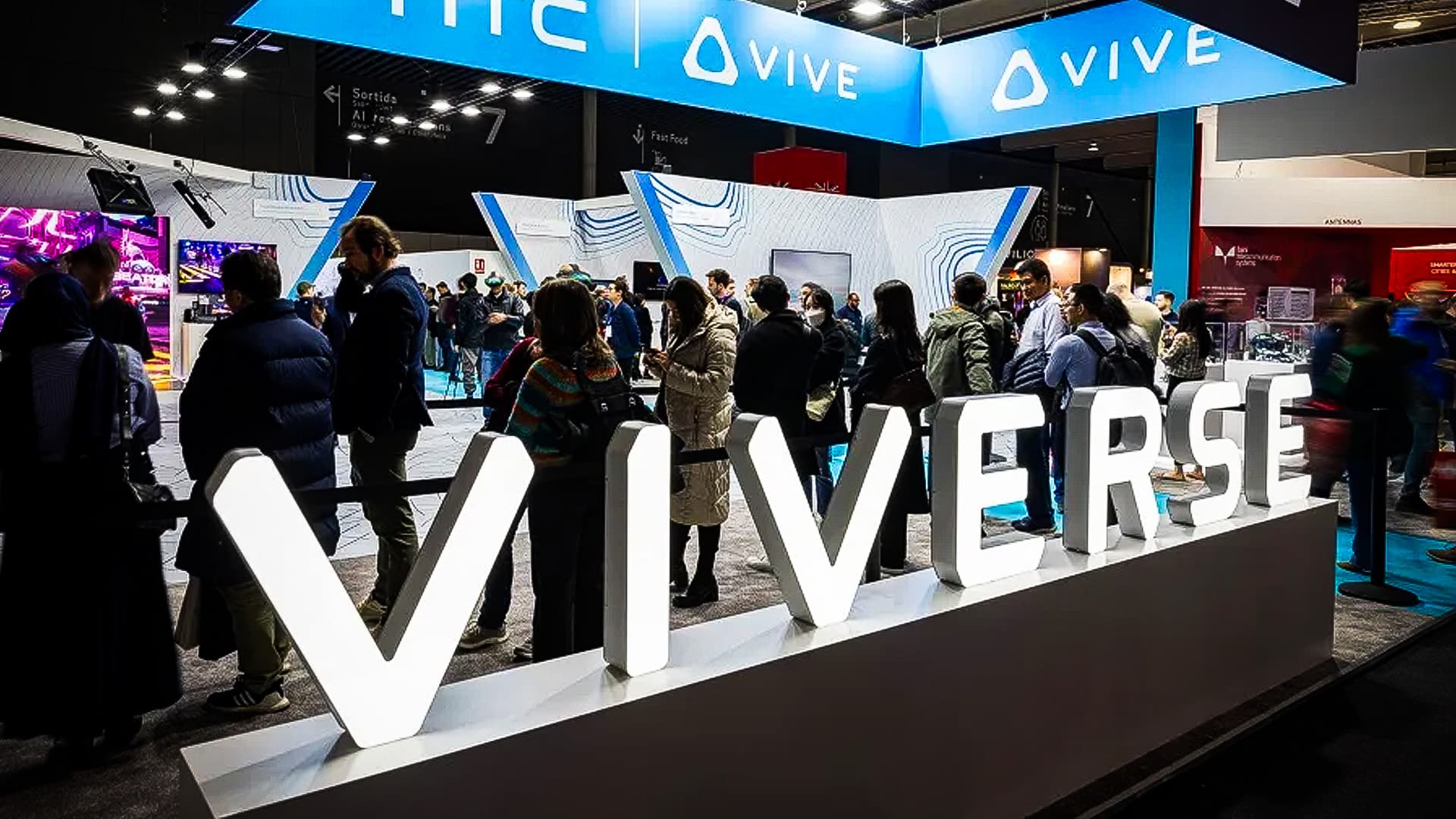 HTC Reveals VIVERSE Create No-Code World Builder